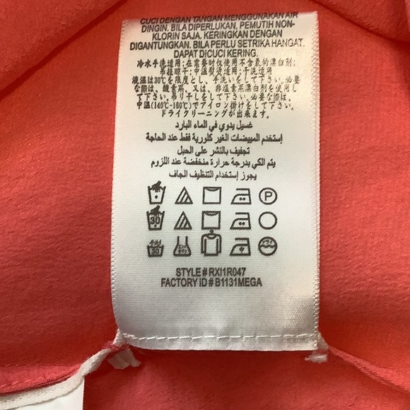 BCBG MAXAZARIA Emmalise Silk Top - Picture 10 of 10